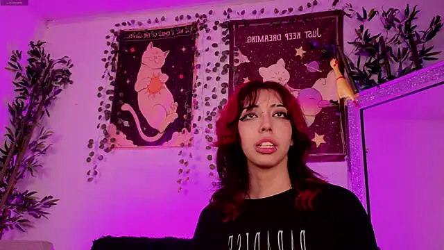 Snapshot of Nyx_nayla chatting on 26, 11, 2025 Nyx nayla online show from 26, 11, 2025