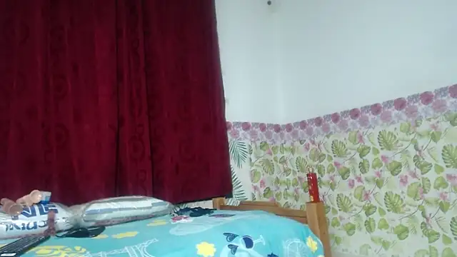 Snapshot of brillanteculo18 chatting on 3, 1, 2025 brillanteculo18 online show from 3, 1, 2025