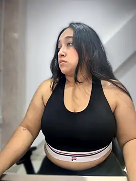 cata megan online show from 4, 12, 2025