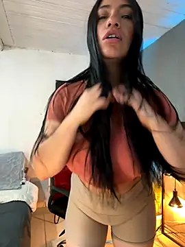 Snapshot of emmily_d chatting on 3, 11, 2025 emmily d online show from 3, 11, 2025