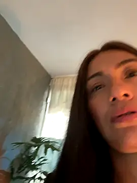 Snapshot of emmily_d chatting on 22, 11, 2025 emmily d online show from 22, 11, 2025