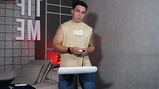 Snapshot of Ryan_Hunt chatting on 26, 10, 2025 Ryan Hunt online show from 26, 10, 2025