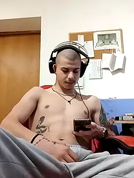 BigDickEnrg7195 online show from 7, 3, 2025