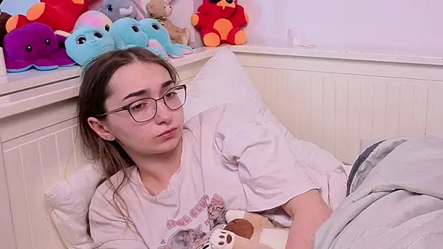 PollyBeev online show from 24, 5, 2026