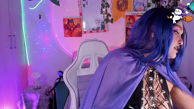 cutepie uwu  online show from 30, 11, 2025