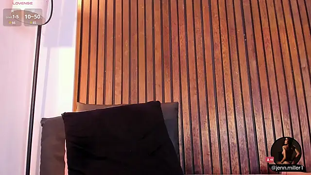 Jennmiiller  online show from 12, 3, 2025