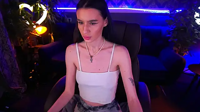Snapshot of Snow_WhiteeeX chatting on 24, 1, 2025 Snow WhiteeeX online show from 24, 1, 2025