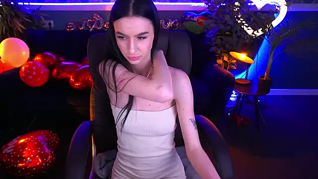 Snapshot of Snow_WhiteeeX chatting on 19, 2, 2025 Snow WhiteeeX online show from 19, 2, 2025