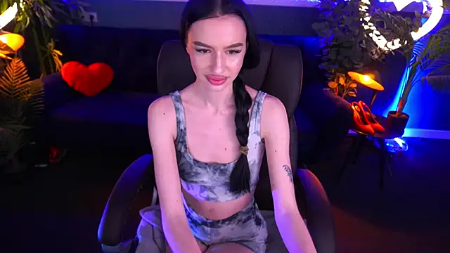 Snapshot of Snow_WhiteeeX chatting on 24, 2, 2025 Snow WhiteeeX online show from 24, 2, 2025