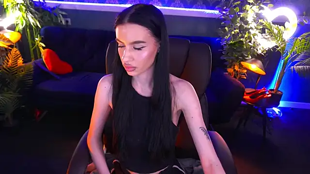 Snapshot of Snow_WhiteeeX chatting on 26, 2, 2025 Snow WhiteeeX online show from 26, 2, 2025