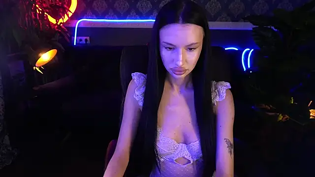 Snapshot of Snow_WhiteeeX chatting on 15, 9, 2025 Snow WhiteeeX online show from 15, 9, 2025