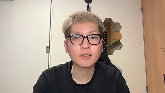 Snapshot of kensnb chatting on 17, 3, 2026 kensnb online show from 17, 3, 2026