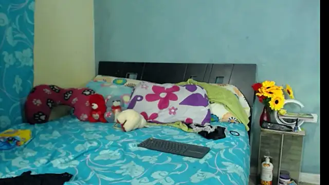 Snapshot of Madison__12 chatting on 25, 2, 2025 Madison  12 online show from 25, 2, 2025