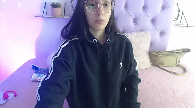 Freyja 01 online show from 4, 2, 2025