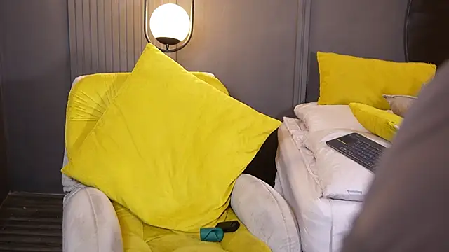 Austin bolt online show from 18, 4, 2026