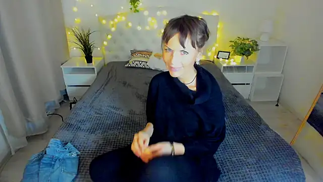 Elizabe th online show from 21, 1, 2025