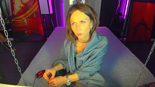 Elizabe th online show from 10, 3, 2025