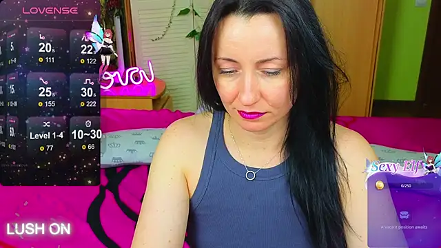 Roxyy Star online show from 3, 2, 2025