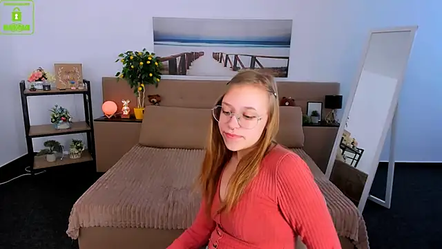 LayriantaVee online show from 1, 3, 2025