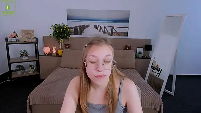 LayriantaVee online show from 2, 3, 2025