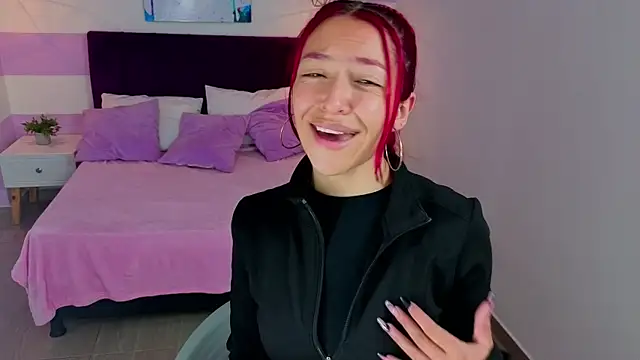 Scarlett  bell online show from 18, 4, 2026