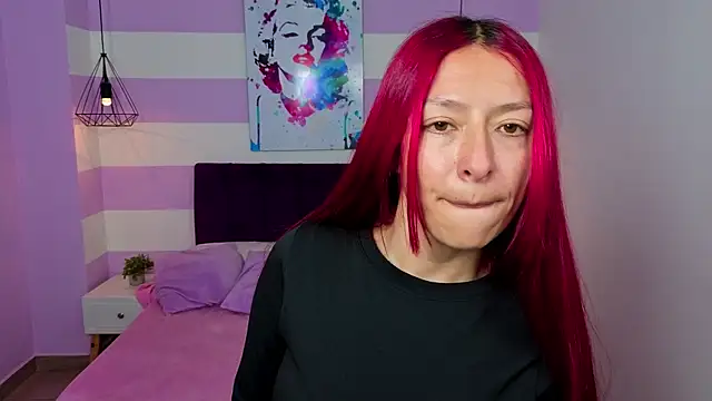 Snapshot of Scarlett__bell chatting on 4, 5, 2026 Scarlett bell online show from 4, 5, 2026
