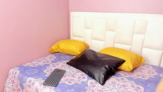 ZaritaLenon online show from 7, 10, 2025