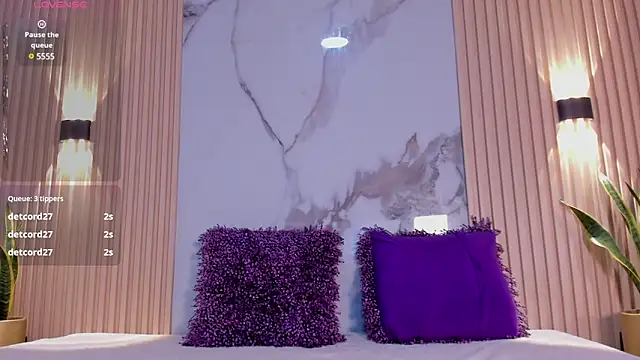 Snapshot of valentina_lux chatting on 26, 2, 2025 valentina lux online show from 26, 2, 2025