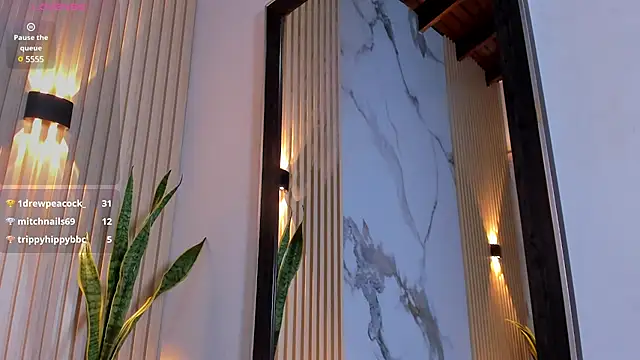 Snapshot of valentina_lux chatting on 12, 3, 2025 valentina lux online show from 12, 3, 2025