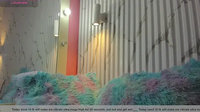 Snapshot of valentina_lux chatting on 21, 10, 2025 valentina lux online show from 21, 10, 2025