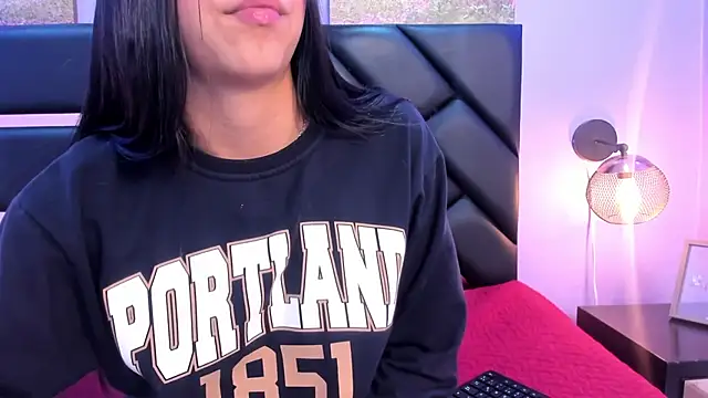 KimberlyVillaLobos online show from 6, 3, 2025