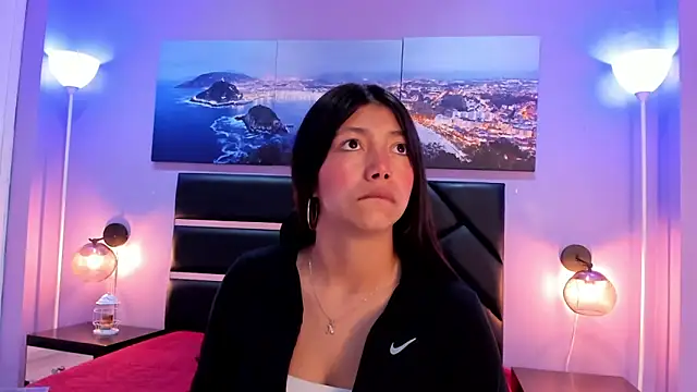 KimberlyVillaLobos online show from 15, 4, 2026