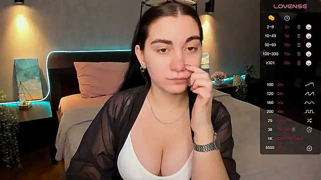 Snapshot of hannacheekss_ chatting on 31, 1, 2025 hannacheekss online show from 31, 1, 2025