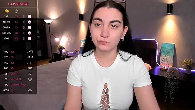 Snapshot of hannacheekss_ chatting on 5, 2, 2025 hannacheekss online show from 5, 2, 2025