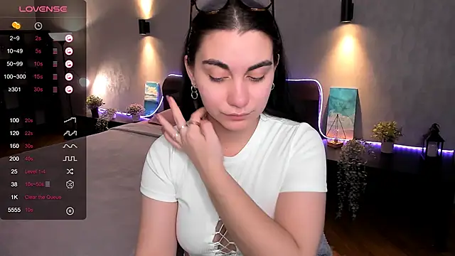 Snapshot of hannacheekss_ chatting on 5, 2, 2025 hannacheekss online show from 5, 2, 2025