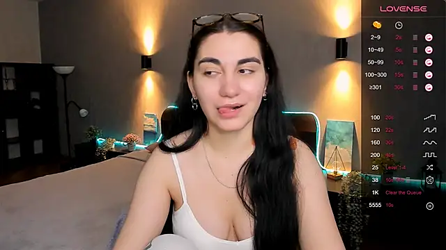 Snapshot of hannacheekss_ chatting on 10, 2, 2025 hannacheekss online show from 10, 2, 2025