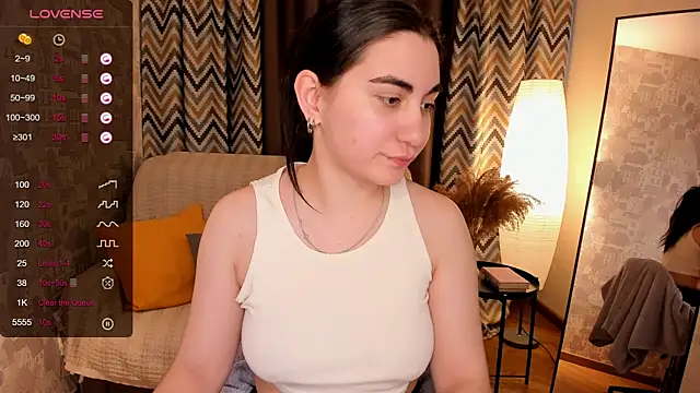 Snapshot of hannacheekss_ chatting on 15, 2, 2025 hannacheekss online show from 15, 2, 2025