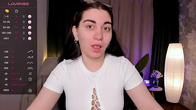 Snapshot of hannacheekss_ chatting on 19, 2, 2025 hannacheekss online show from 19, 2, 2025