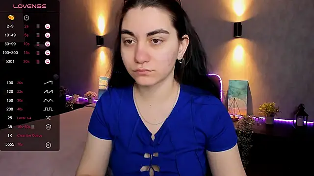 Snapshot of hannacheekss_ chatting on 20, 2, 2025 hannacheekss online show from 20, 2, 2025