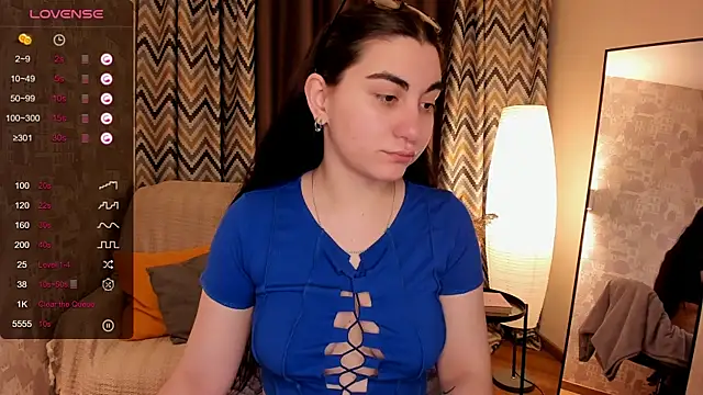 Snapshot of hannacheekss_ chatting on 22, 2, 2025 hannacheekss online show from 22, 2, 2025