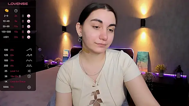 Snapshot of hannacheekss_ chatting on 28, 2, 2025 hannacheekss online show from 28, 2, 2025