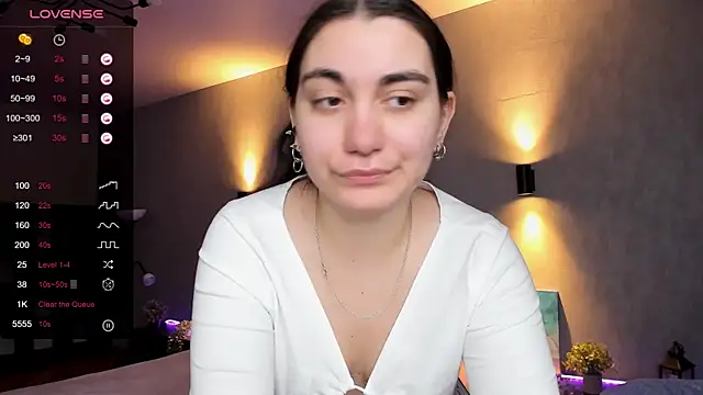 Snapshot of hannacheekss_ chatting on 17, 3, 2025 hannacheekss online show from 17, 3, 2025