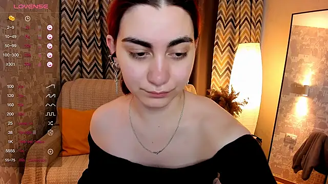 Snapshot of hannacheekss_ chatting on 16, 9, 2025 hannacheekss online show from 16, 9, 2025