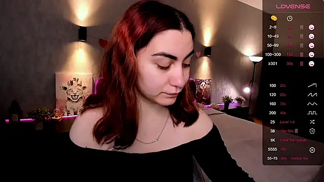 Snapshot of hannacheekss_ chatting on 22, 9, 2025 hannacheekss online show from 22, 9, 2025