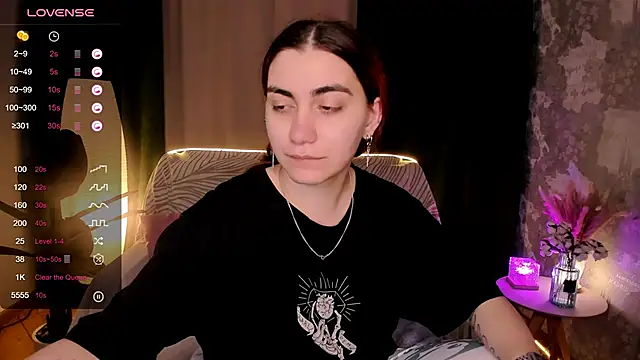 Snapshot of hannacheekss_ chatting on 1, 10, 2025 hannacheekss online show from 1, 10, 2025