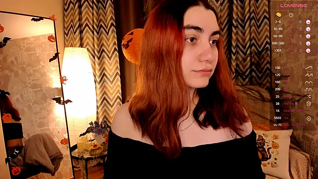 Snapshot of hannacheekss_ chatting on 30, 10, 2025 hannacheekss online show from 30, 10, 2025