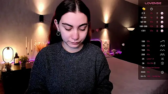 Snapshot of hannacheekss_ chatting on 17, 11, 2025 hannacheekss online show from 17, 11, 2025