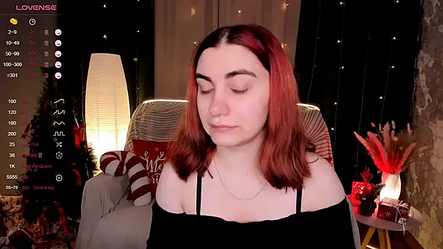 Snapshot of hannacheekss_ chatting on 16, 12, 2025 hannacheekss online show from 16, 12, 2025