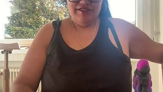 Snapshot of MashaCL chatting on 3, 11, 2025 MashaCL online show from 3, 11, 2025