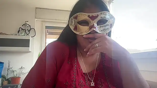 Snapshot of MashaCL chatting on 7, 11, 2025 MashaCL online show from 7, 11, 2025